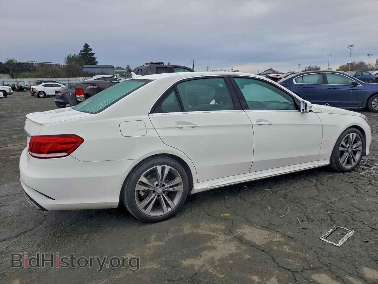 2014 MERCEDES-BENZ E-CLASS - VIN: WDDHF5KB0EA999000 - Фото 3