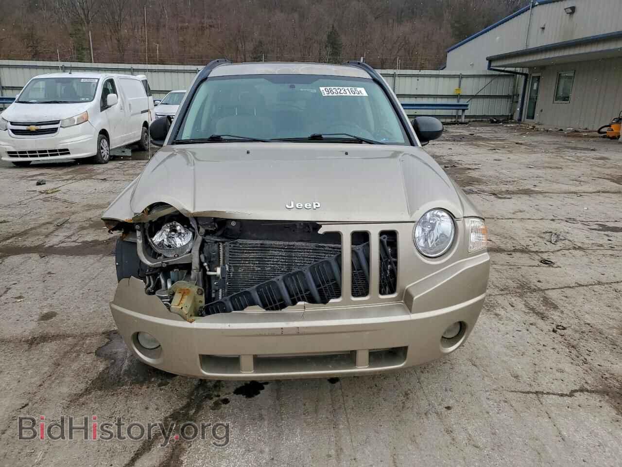 2009 JEEP COMPASS - VIN: 1J4FT47B19D201860 - Фото 5