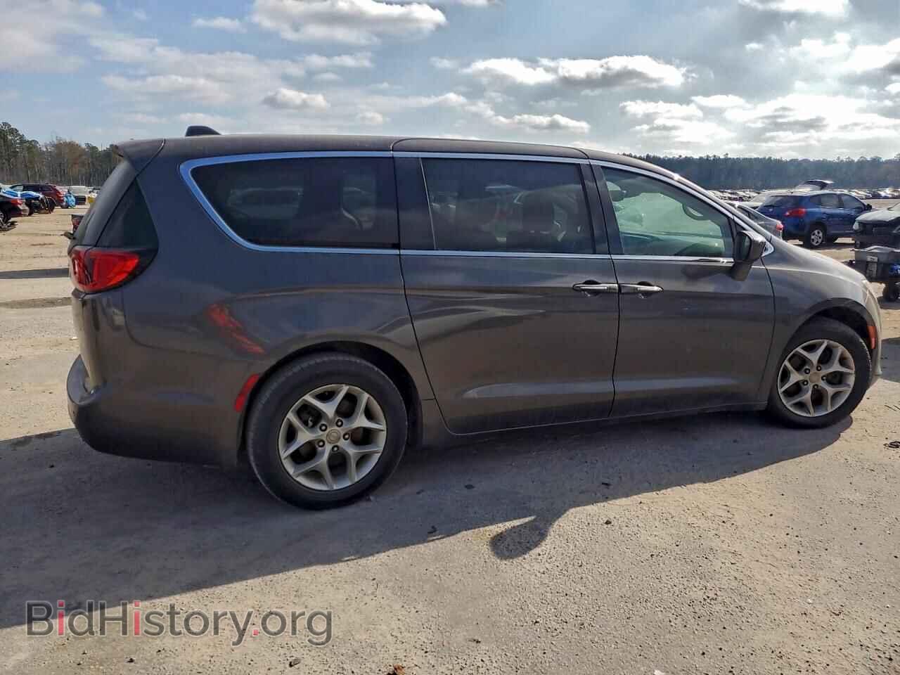 2019 CHRYSLER PACIFICA - VIN: 2C4RC1FG0KR526548 - Photo 3