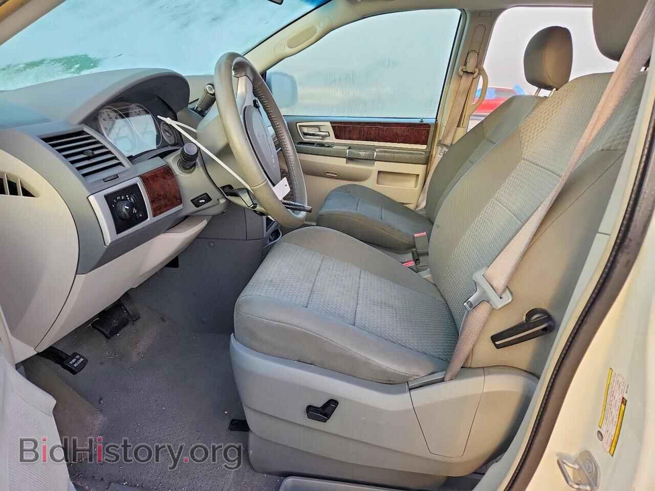 2010 CHRYSLER MINIVAN - VIN: 2A4RR5D13AR177012 - Photo 7