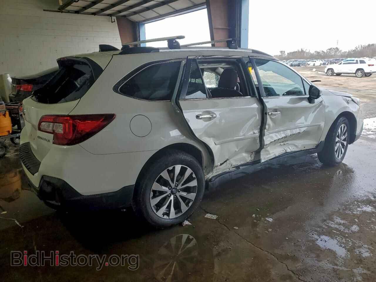 2019 SUBARU OUTBACK - VIN: 4S4BSATC3K3248402 - Фото 3