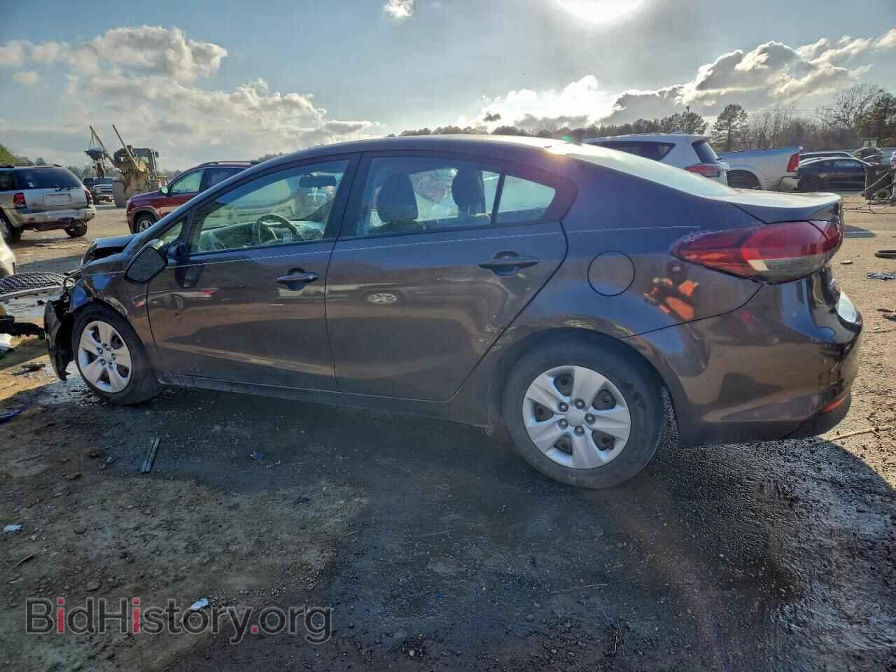 2017 KIA FORTE - VIN: 3KPFK4A76HE141438 - Фото 2
