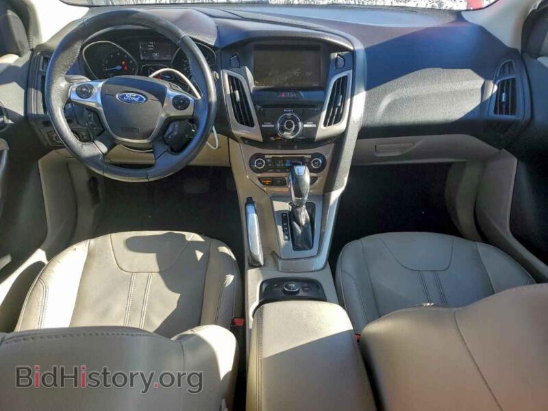 2012 Ford FOCUS (VIN 1FAHP3M27CL258133) — photo 8 of 13