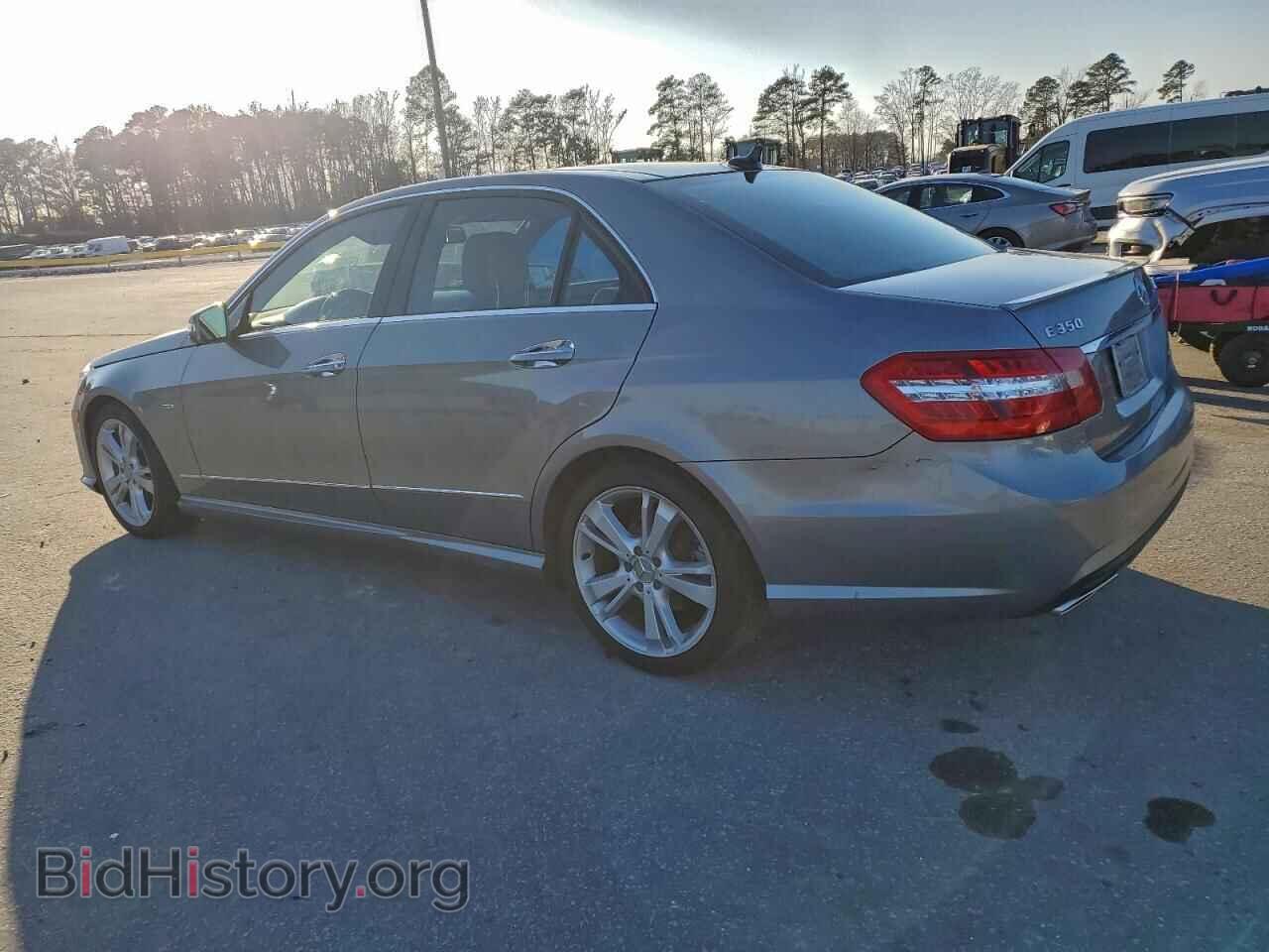 2012 MERCEDES-BENZ E-CLASS - VIN: WDDHF5KB1CA646889 - Фото 2