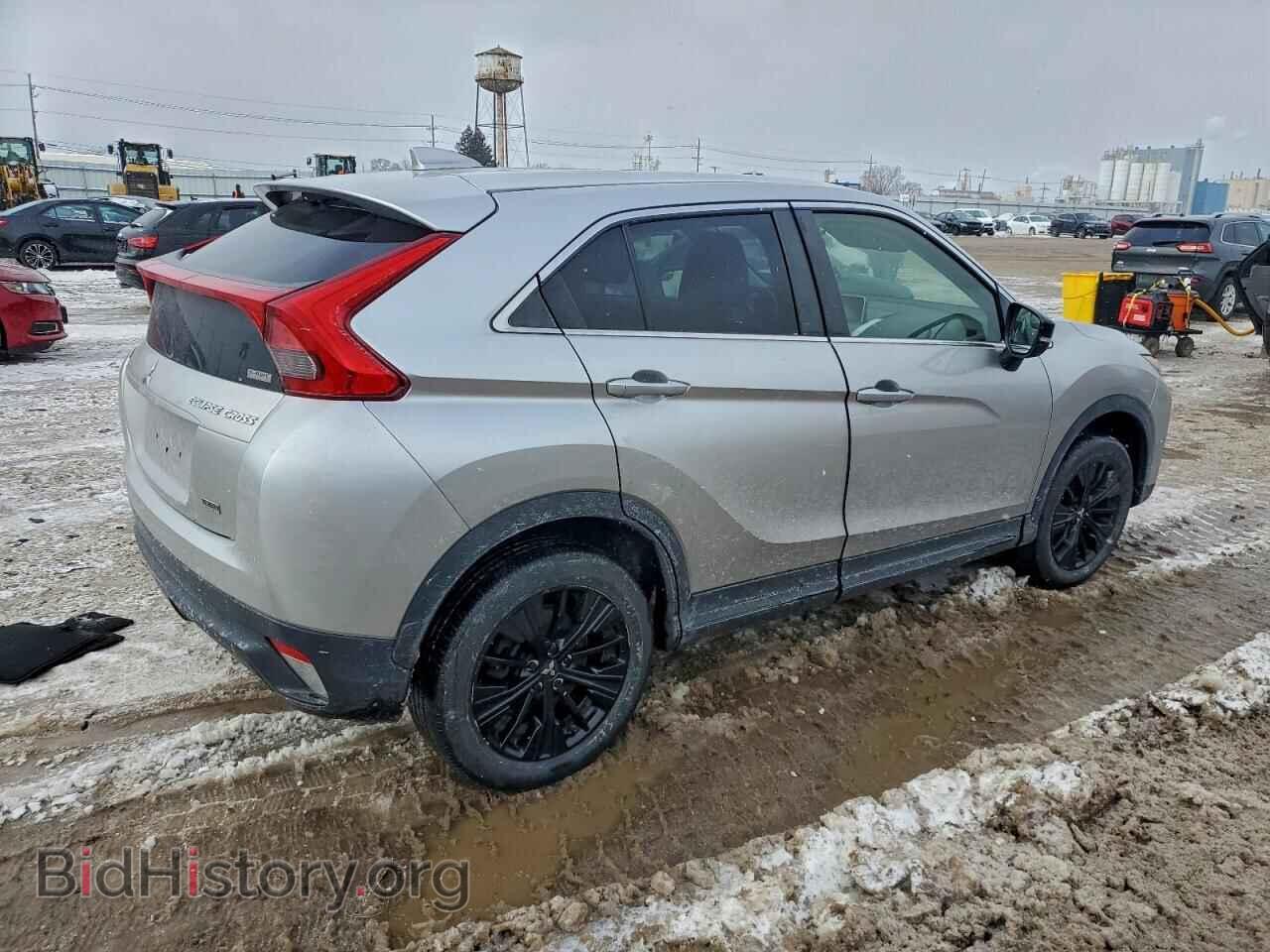 2018 MITSUBISHI ECLIPSE - VIN: JA4AT4AA6JZ070569 - Фото 3