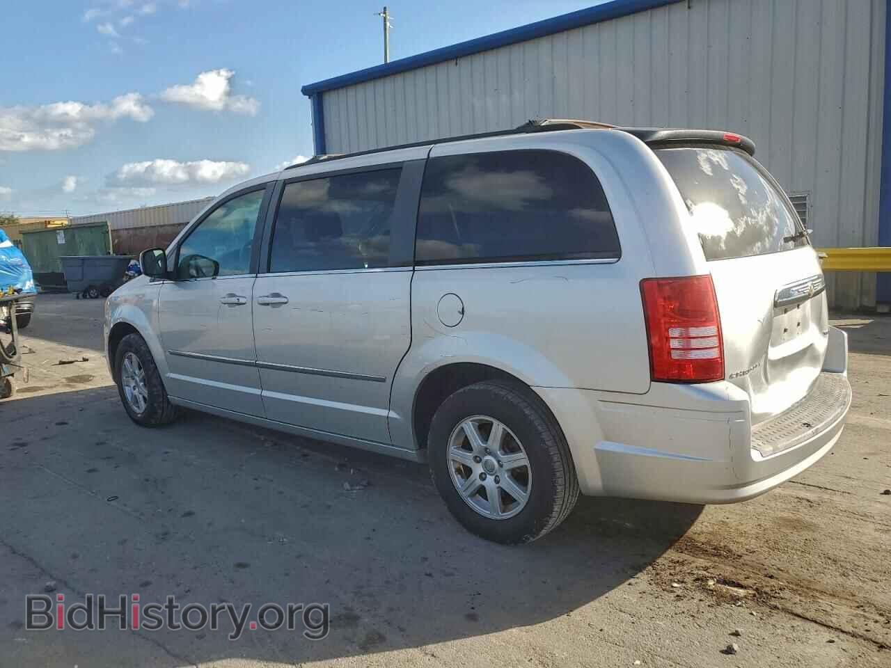 2010 CHRYSLER MINIVAN - VIN: 2A4RR5D17AR391369 - Фото 2