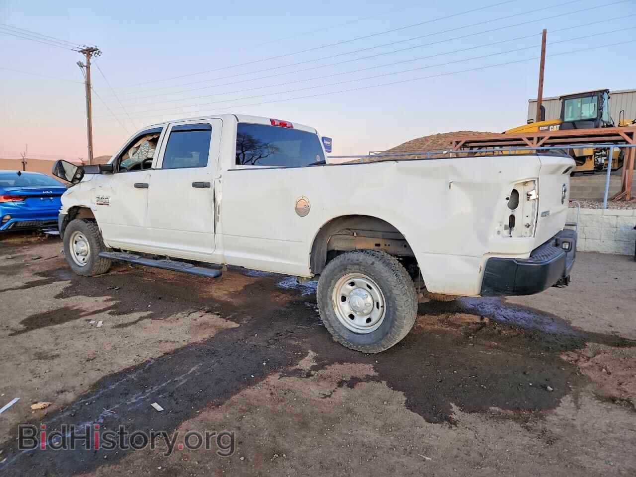 2017 RAM All Models - VIN: 3C6UR5HL7HG715861 - Фото 2