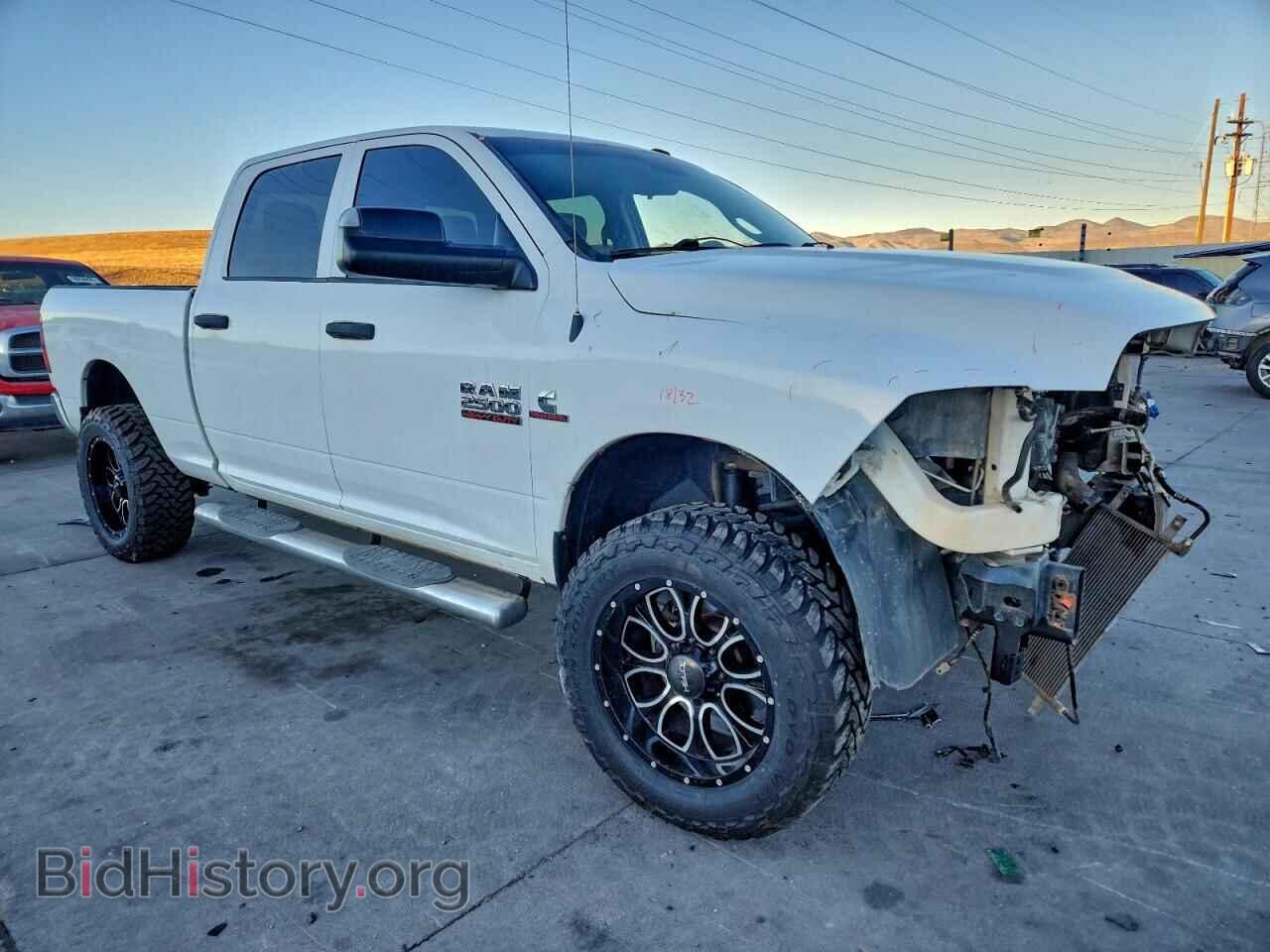 2014 RAM All Models - VIN: 3C6UR5CL8EG314547 - Photo 4