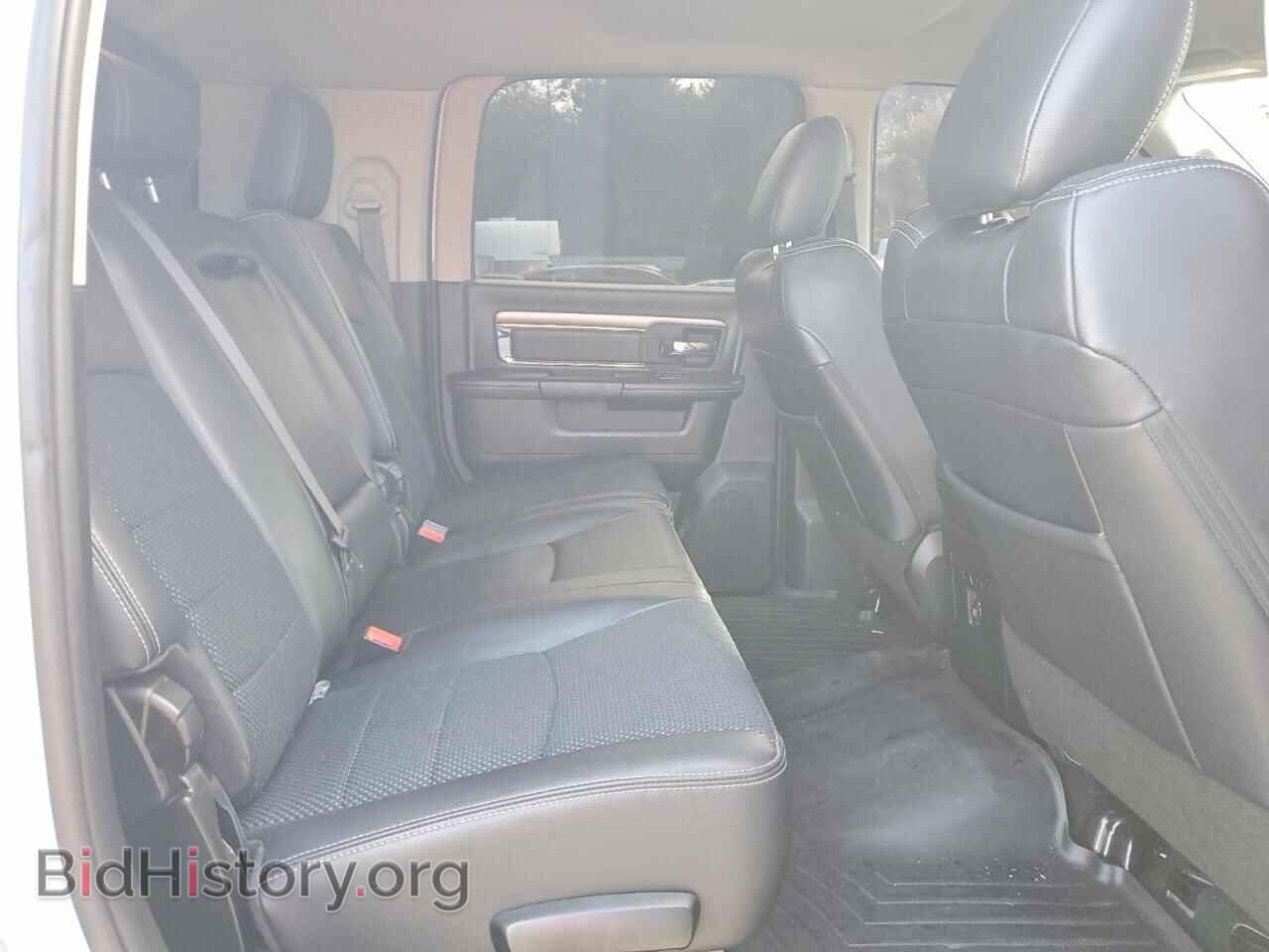 2018 RAM All Models - VIN: 3C6UR5ML2JG340876 - Photo 6