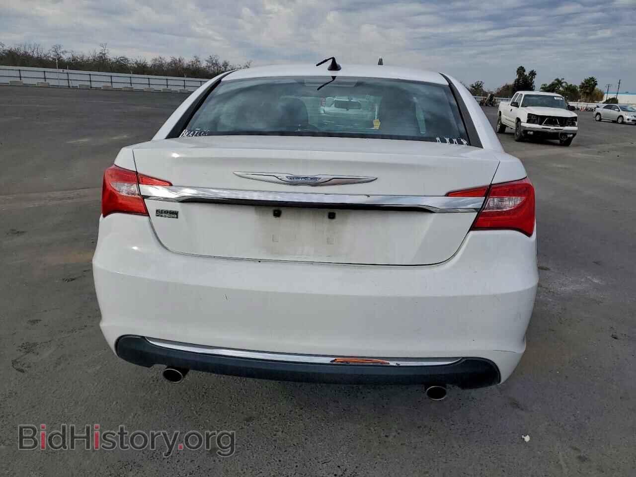 2013 CHRYSLER 200 - VIN: 1C3CCBBGXDN533755 - Фото 6