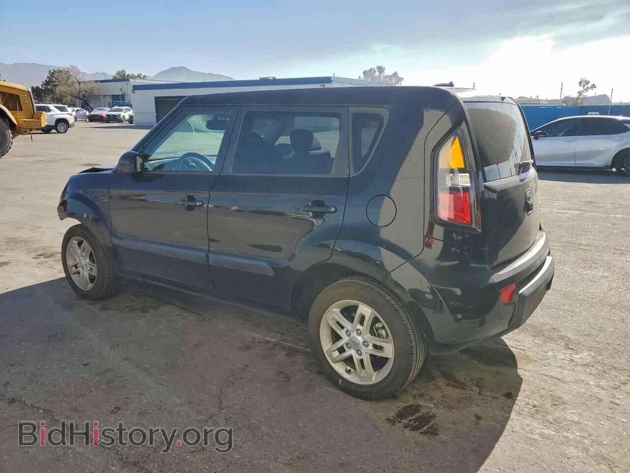 2011 KIA SOUL - VIN: KNDJT2A20B7227920 - Фото 2