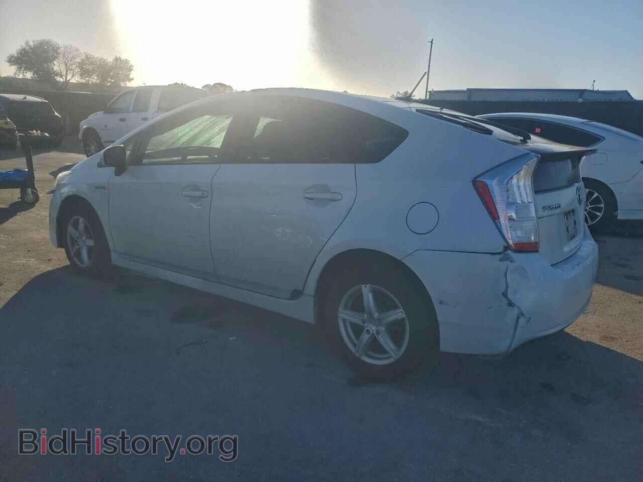 2011 TOYOTA PRIUS - VIN: JTDKN3DU2B5332939 - Фото 2