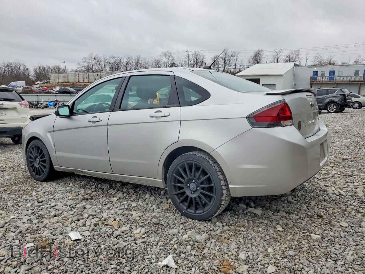 2011 FORD FOCUS - VIN: 1FAHP3GN4BW145064 - Фото 2