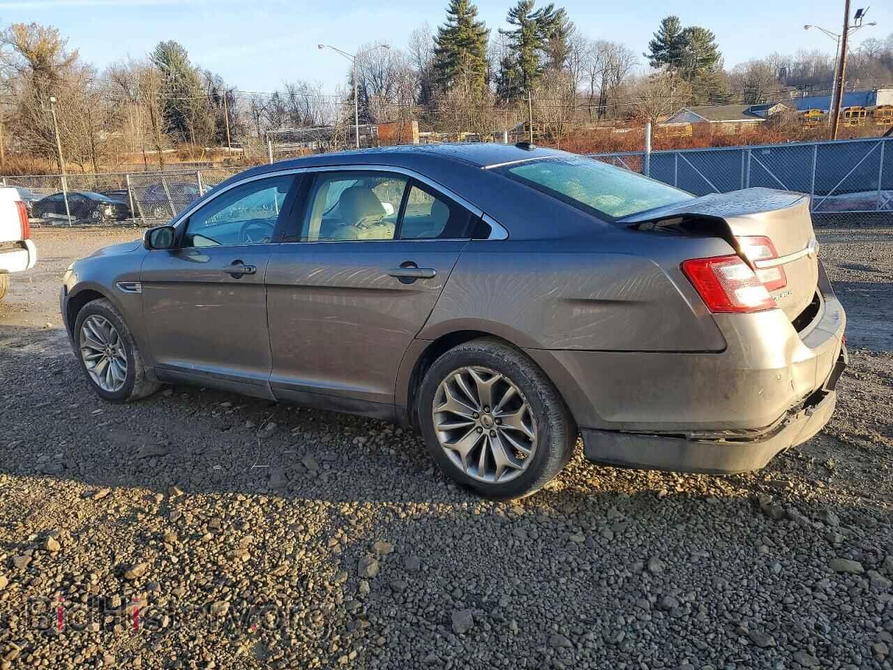 2013 FORD TAURUS - VIN: 1FAHP2F89DG131096 - Photo 2