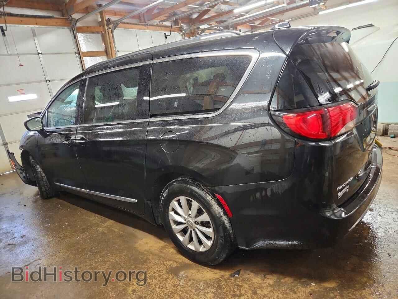 2019 CHRYSLER PACIFICA - VIN: 2C4RC1BGXKR730179 - Фото 2