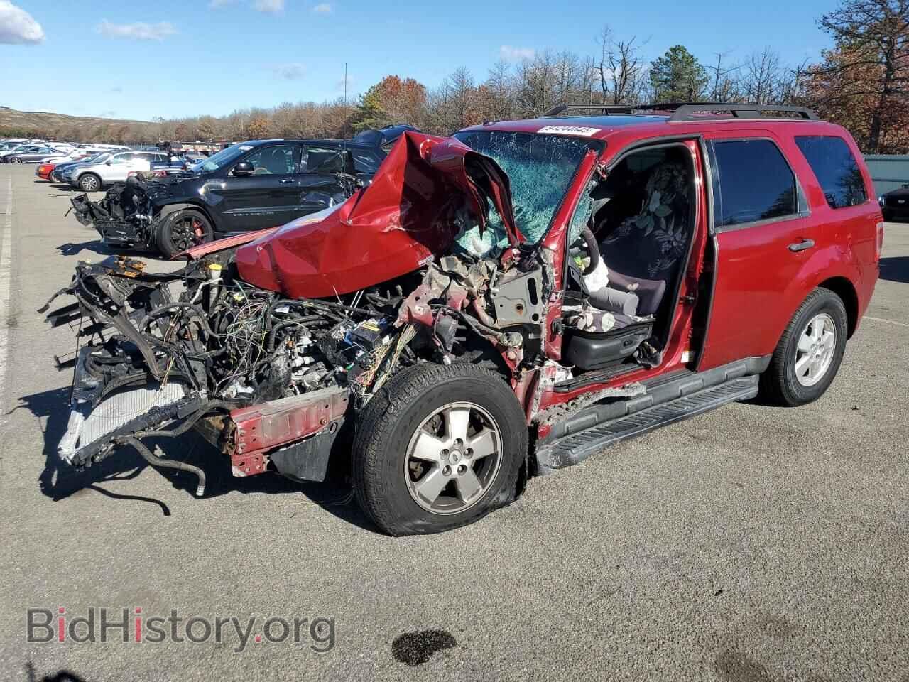 Photo 1FMCU0D79BKB00951 - FORD ESCAPE 2011