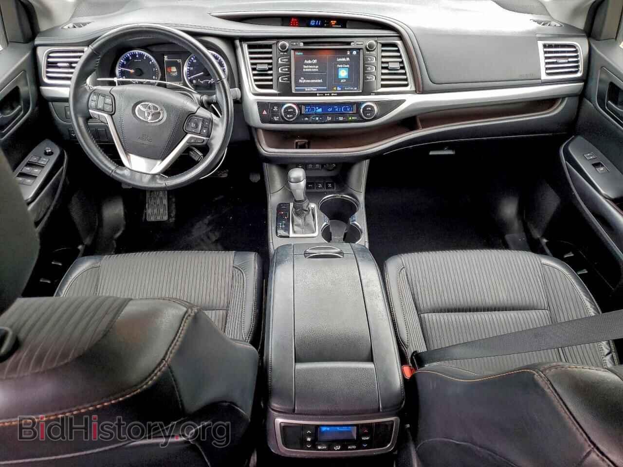 2017 TOYOTA HIGHLANDER - VIN: 5TDBZRFH3HS473884 - Фото 8