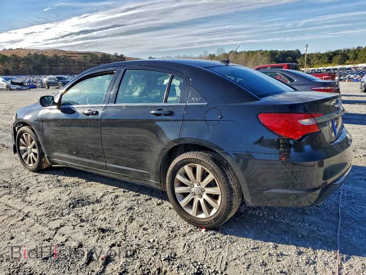 2013 CHRYSLER 200 - VIN: 1C3CCBBG0DN527415 - Фото 2