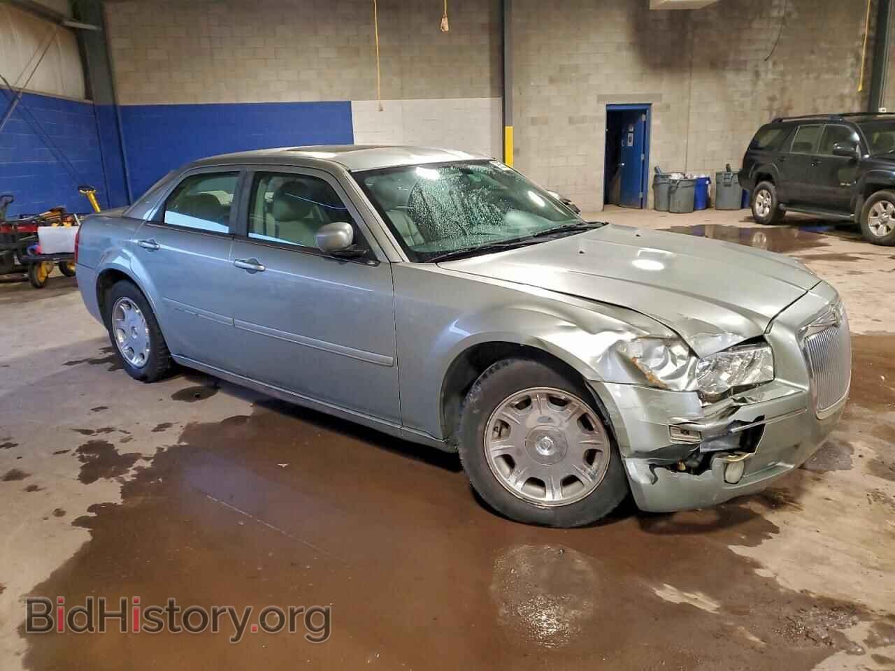 2005 CHRYSLER 300 - VIN: 2C3AA53G15H668677 - Фото 4