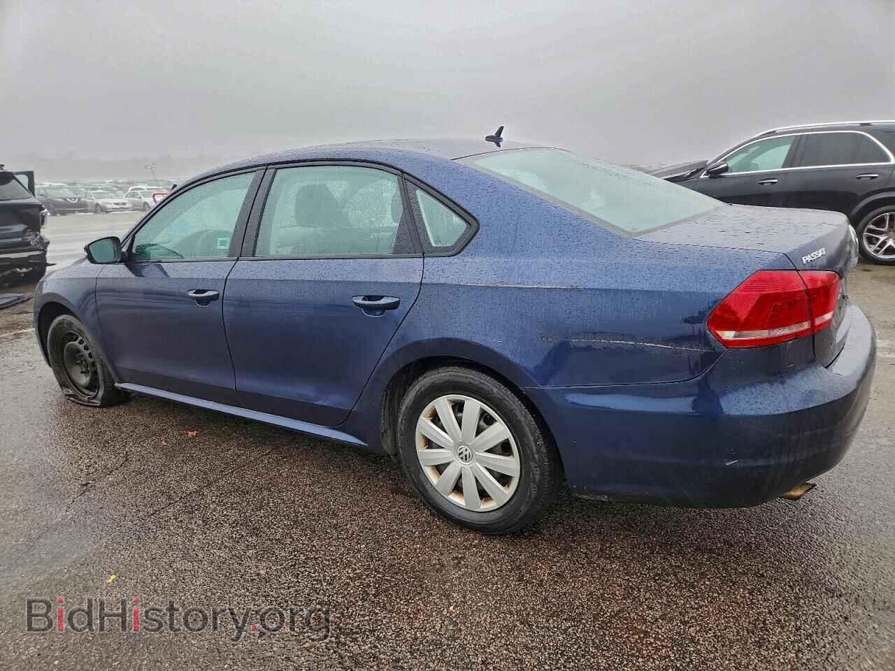 2013 VOLKSWAGEN PASSAT - VIN: 1VWAP7A35DC063744 - Фото 2