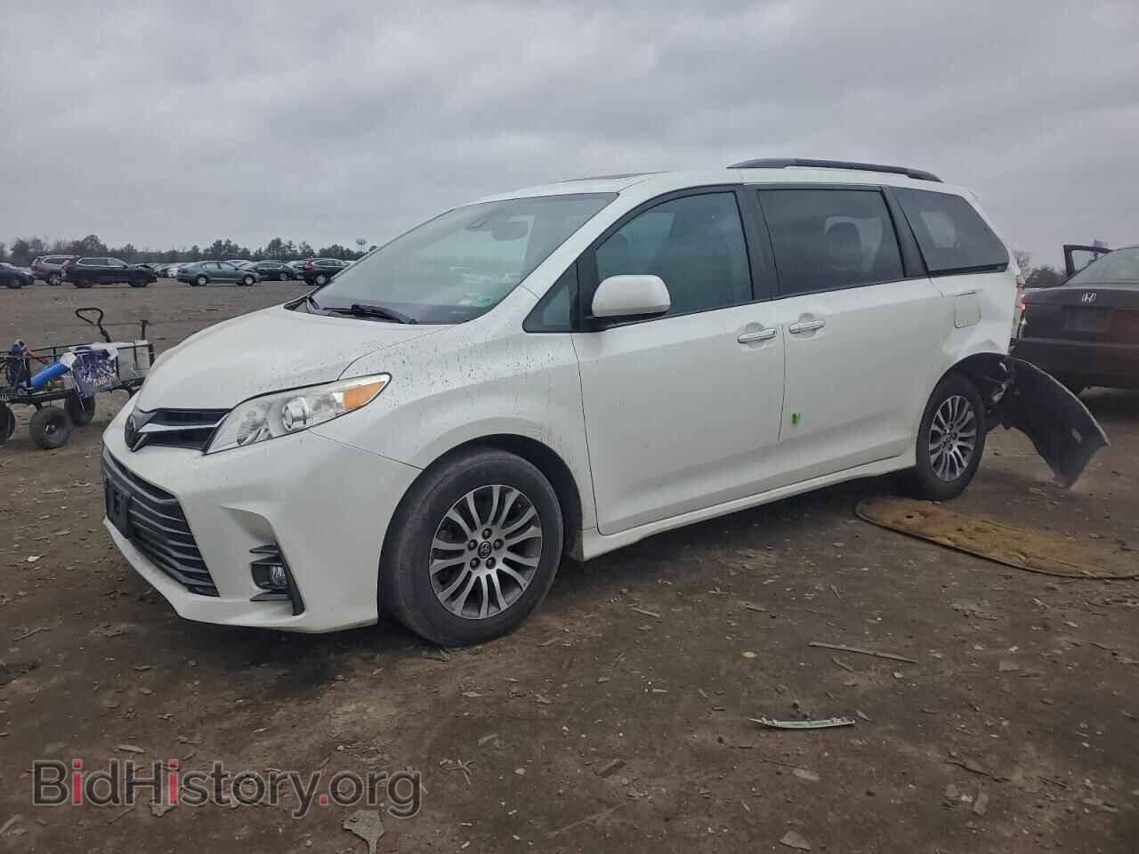 Фотография 5TDYZ3DC2JS932973 - TOYOTA All Models 2018