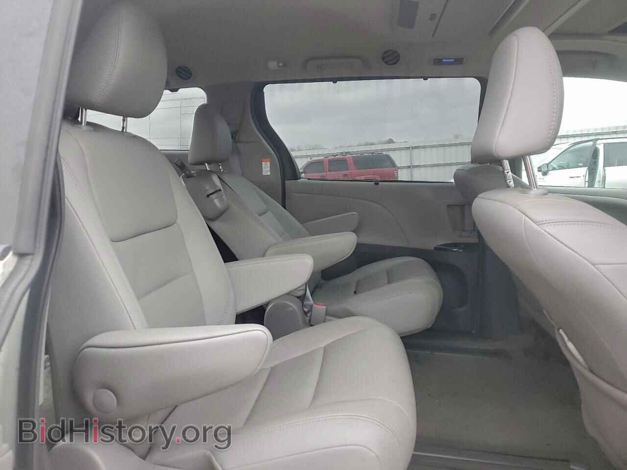2018 TOYOTA All Models - VIN: 5TDYZ3DC2JS932973 - Фото 11