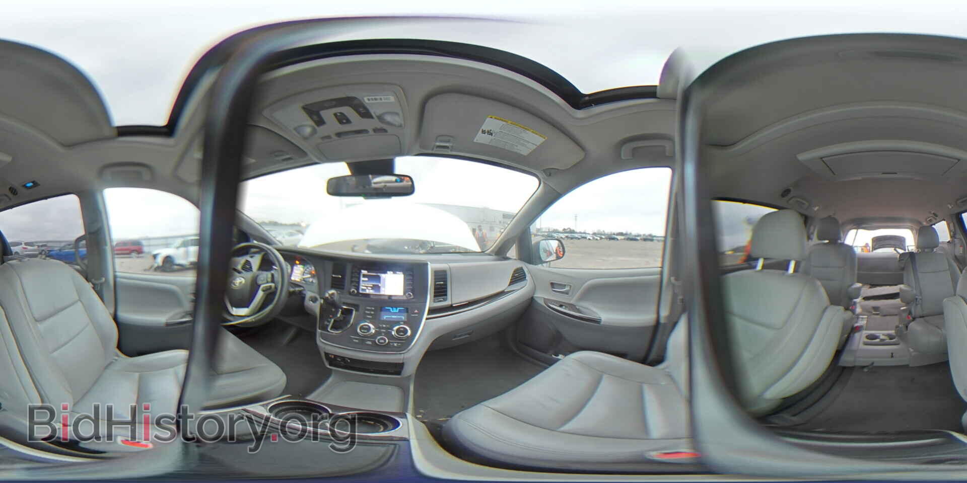 2018 TOYOTA All Models - VIN: 5TDYZ3DC2JS932973 - Фото 15