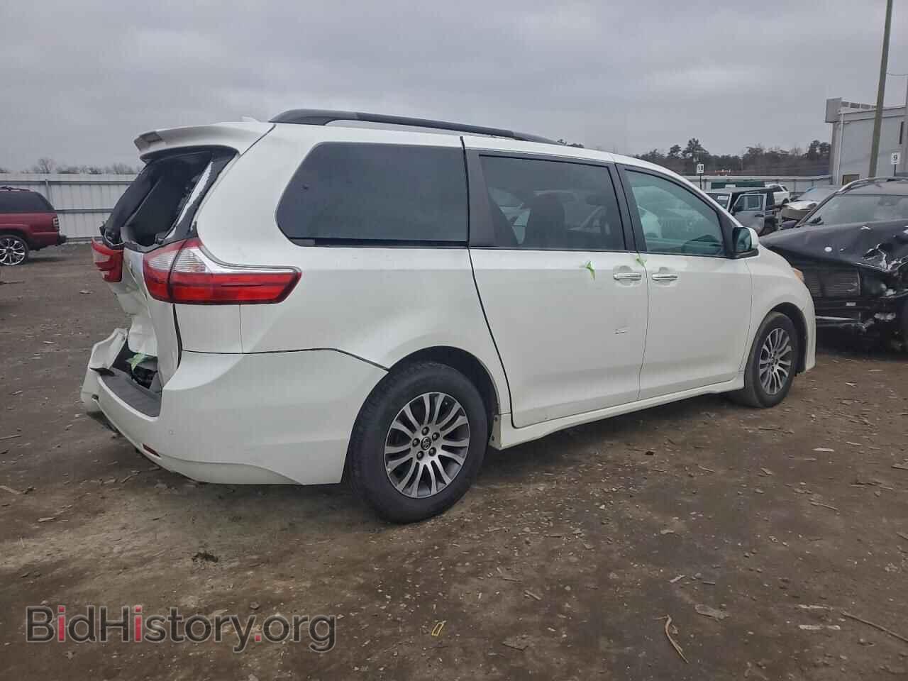 2018 TOYOTA All Models - VIN: 5TDYZ3DC2JS932973 - Фото 3