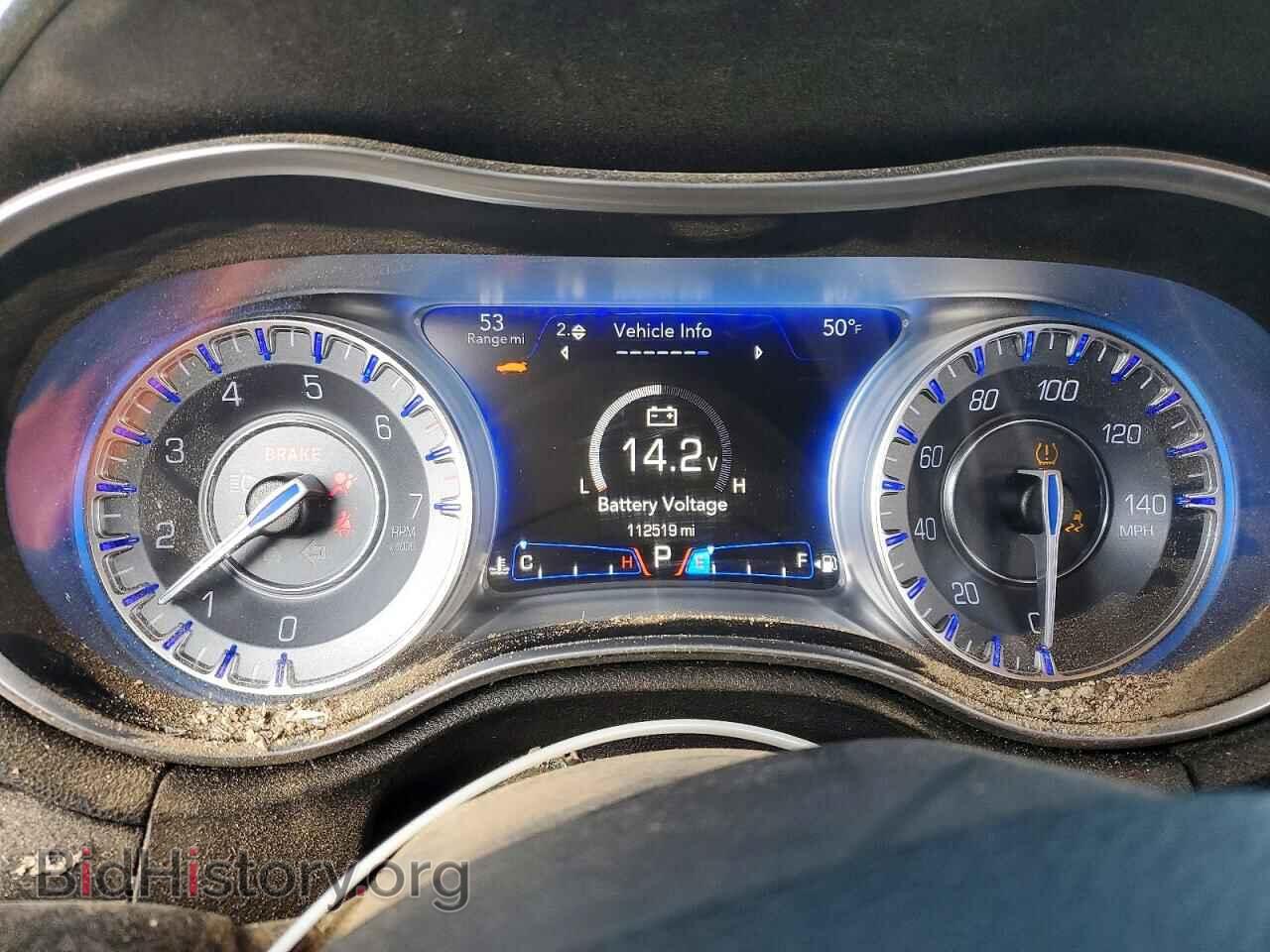 2015 CHRYSLER 300 - VIN: 2C3CCAAG0FH881636 - Фото 9