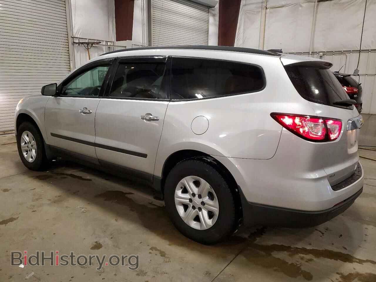 2016 CHEVROLET TRAVERSE - VIN: 1GNKVFED1GJ223085 - Фото 2