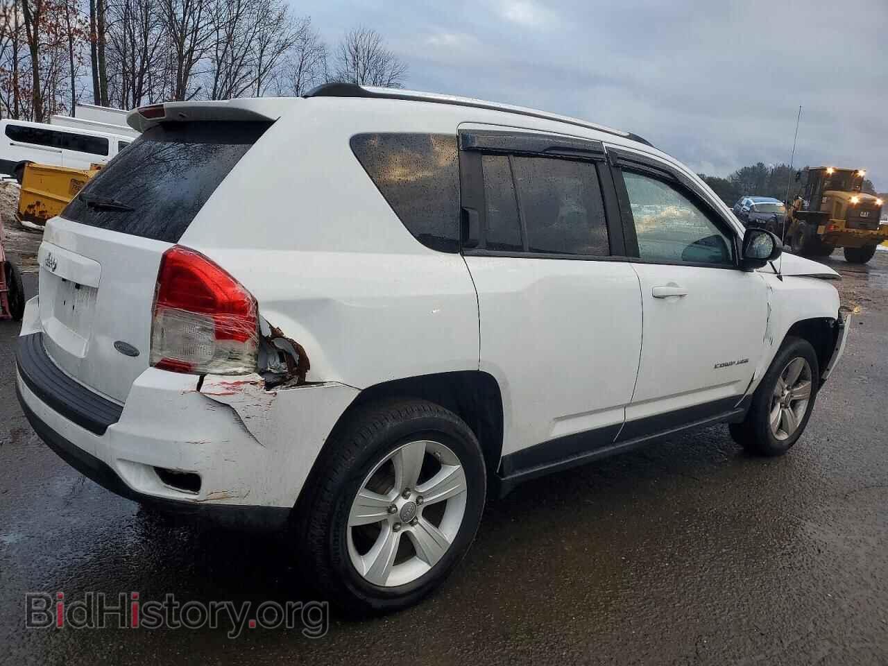 2012 JEEP COMPASS - VIN: 1C4NJDEB5CD676672 - Photo 3