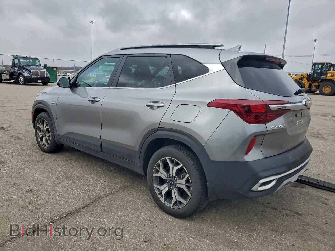 2021 KIA SELTOS - VIN: KNDERCAA5M7227668 - Фото 2