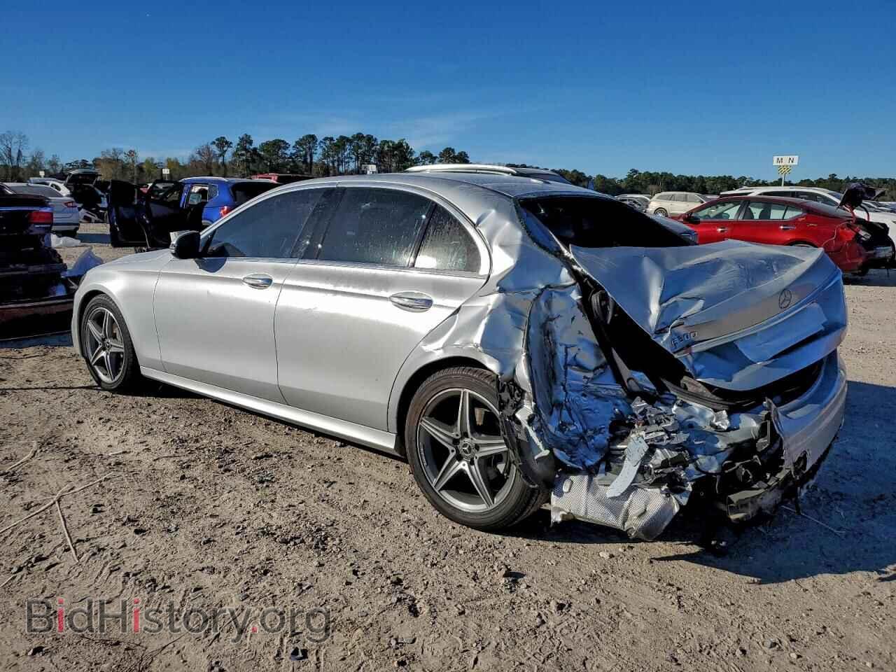 2019 MERCEDES-BENZ E-CLASS - VIN: WDDZF4JB8KA519586 - Фото 2