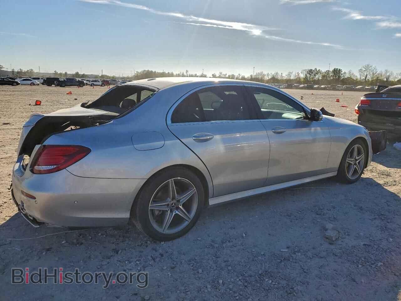 2019 MERCEDES-BENZ E-CLASS - VIN: WDDZF4JB8KA519586 - Фото 3