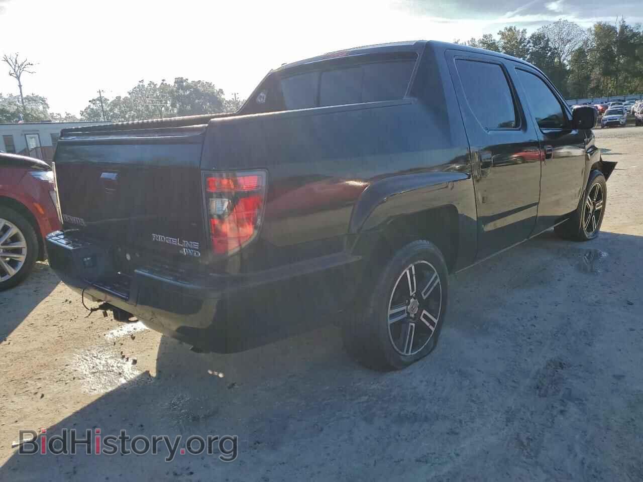 2013 HONDA RIDGELINE - VIN: 5FPYK1F71DB007318 - Фото 3