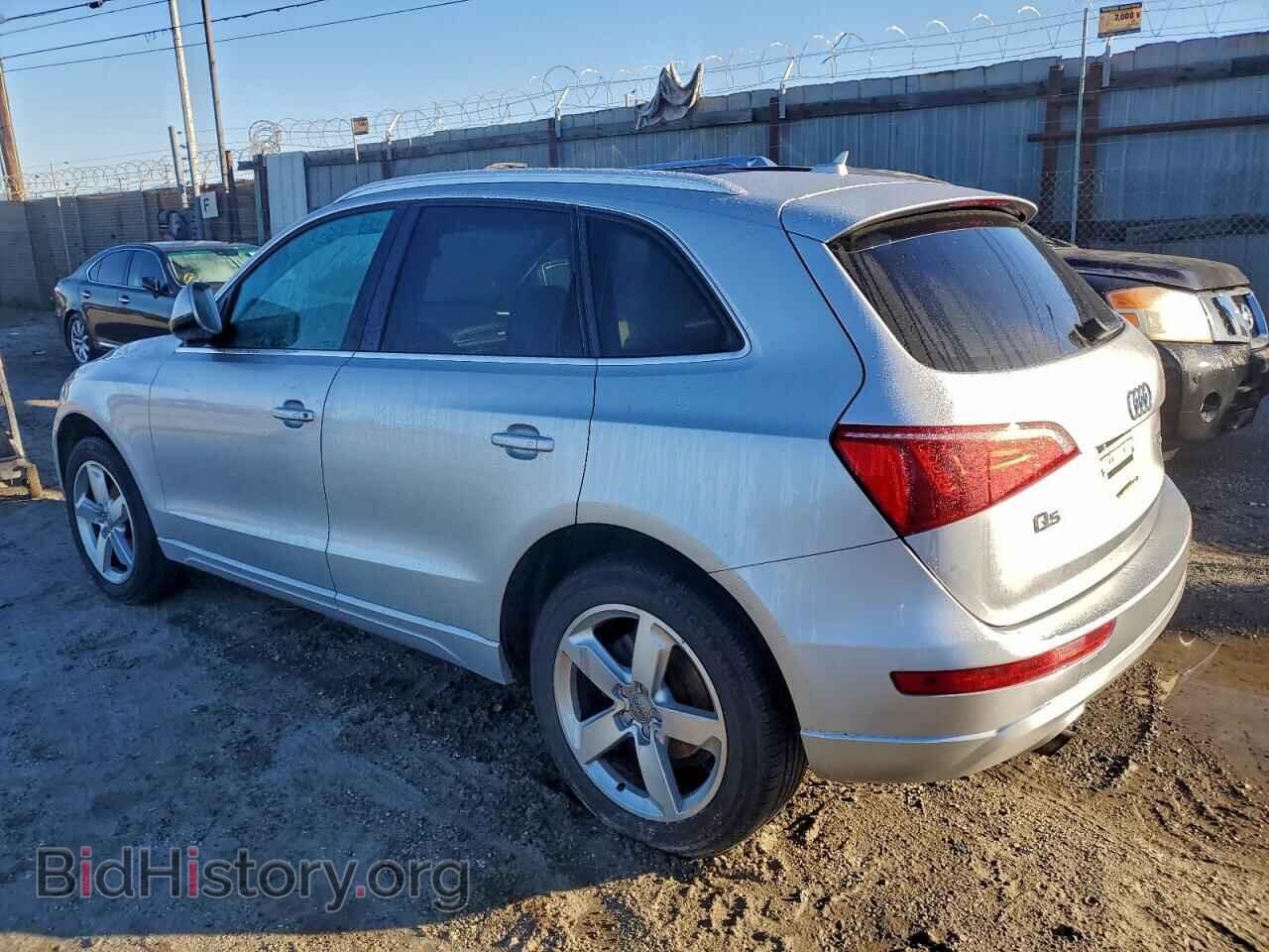 2011 AUDI Q5 - VIN: WA1LFAFP2BA043235 - Фото 2