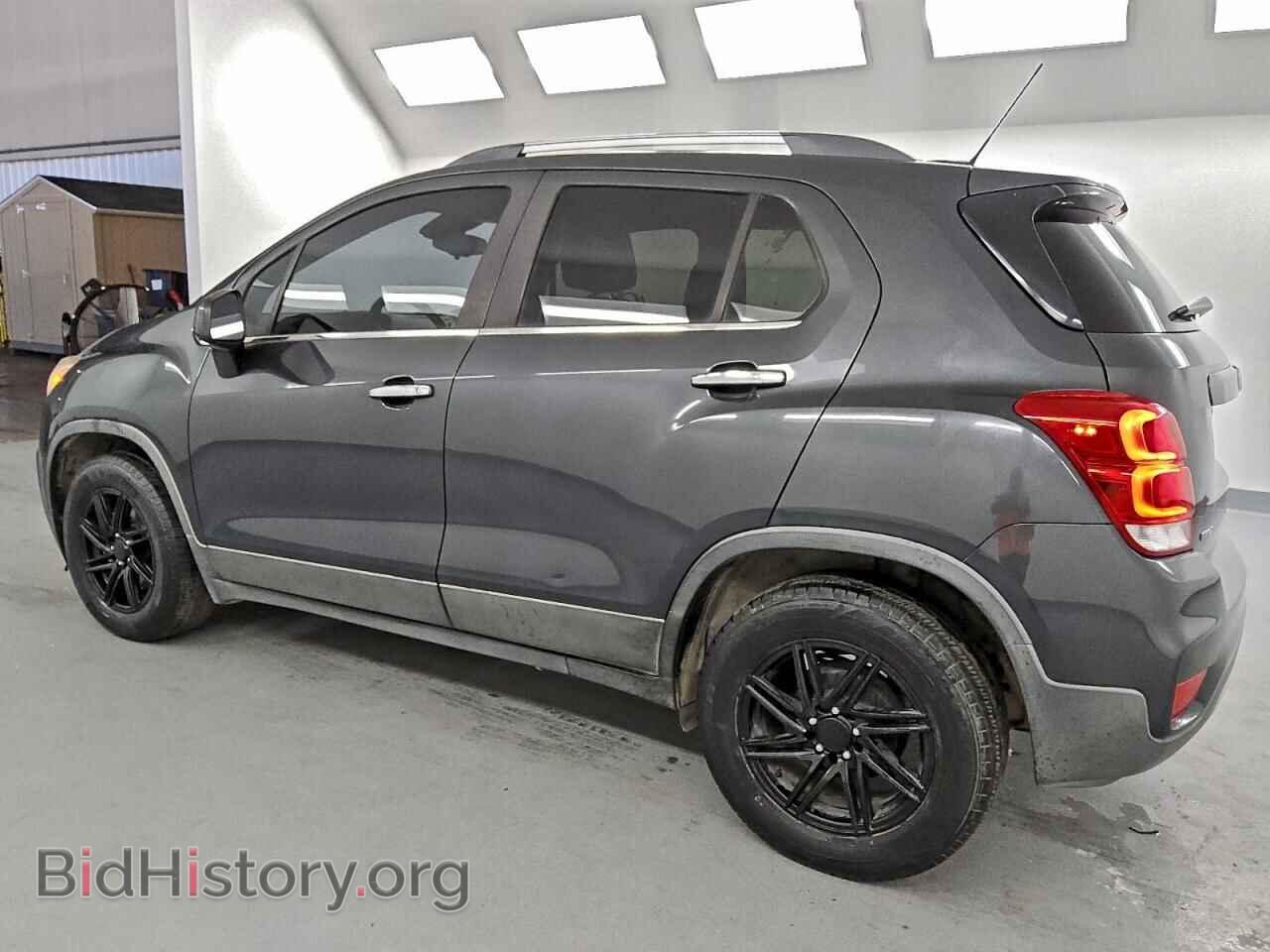 2018 CHEVROLET TRAX - VIN: 3GNCJLSB2JL232315 - Фото 2