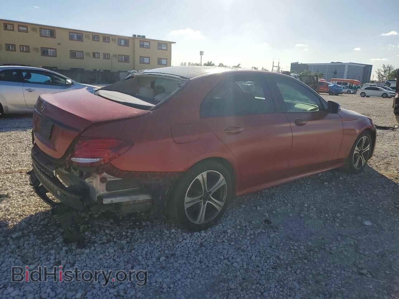 2018 MERCEDES-BENZ E-CLASS - VIN: WDDZF4JB7JA317496 - Фото 3