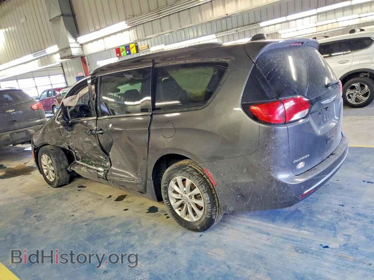 2017 CHRYSLER PACIFICA - VIN: 2C4RC1BG9HR524571 - Фото 2
