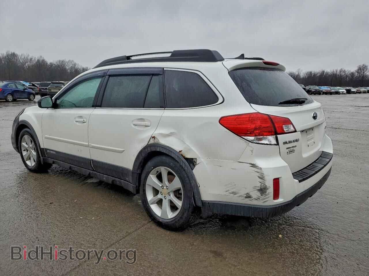2014 SUBARU OUTBACK - VIN: 4S4BRBDC2E3304074 - Фото 2