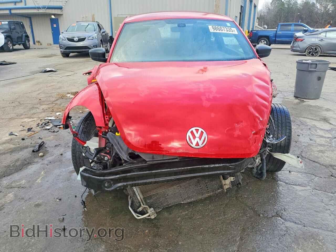 2017 VOLKSWAGEN BEETLE - VIN: 3VWF17ATXHM611264 - Фото 5