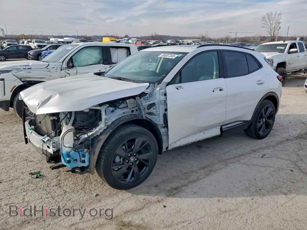 Фотография LRBFZNR41PD120197 - BUICK ENVISION 2023