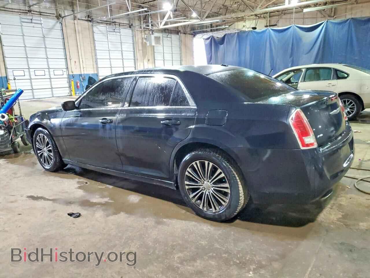 2013 CHRYSLER 300 - VIN: 2C3CCAGT2DH683352 - Фото 2