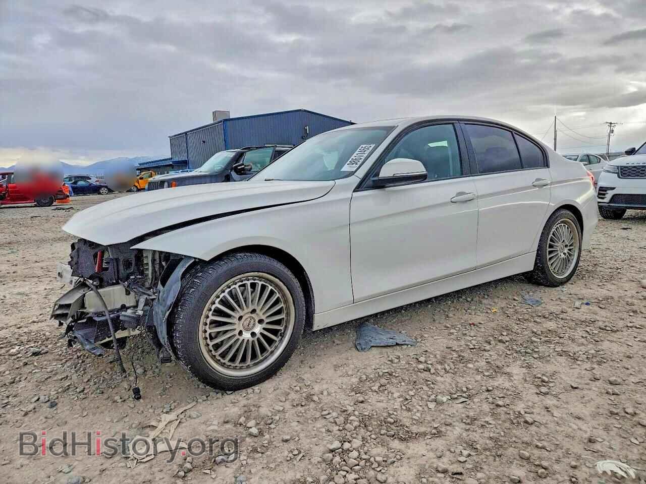 Photo WBA3B5G51DNS00333 - BMW 3 SERIES 2013