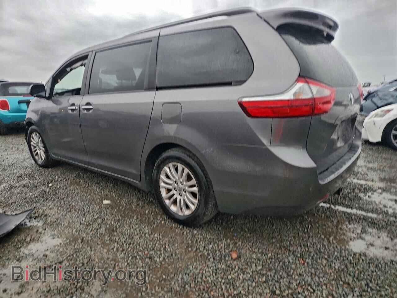 2017 TOYOTA All Models - VIN: 5TDYZ3DC2HS893344 - Фото 2