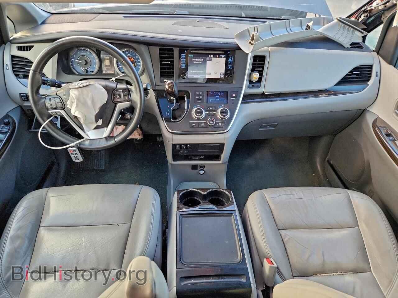 2017 TOYOTA All Models - VIN: 5TDYZ3DC2HS893344 - Фото 8