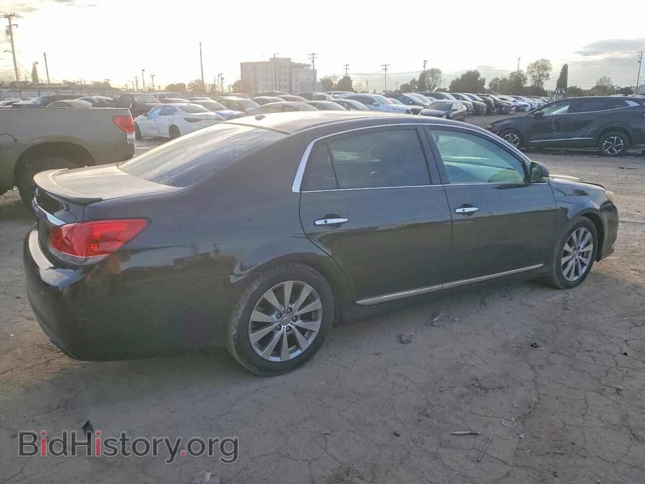2011 TOYOTA AVALON - VIN: 4T1BK3DB2BU409897 - Фото 3