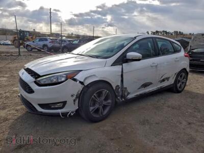 2016 Ford FOCUS SE, white — VIN 1FADP3KE7GL211086, Copart