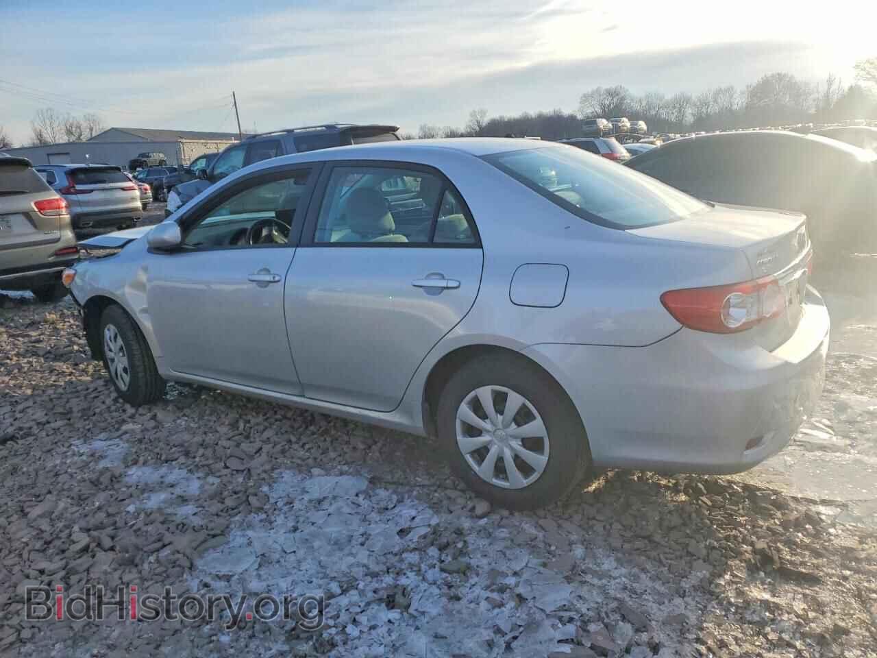 2011 TOYOTA COROLLA - VIN: 2T1BU4EE4BC677604 - Фото 2