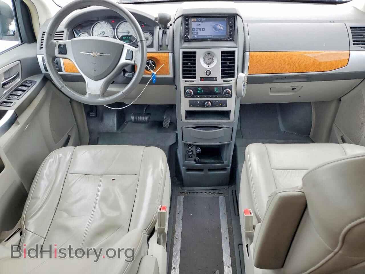 2008 CHRYSLER MINIVAN - VIN: 2A8HR64X38R699010 - Фото 8